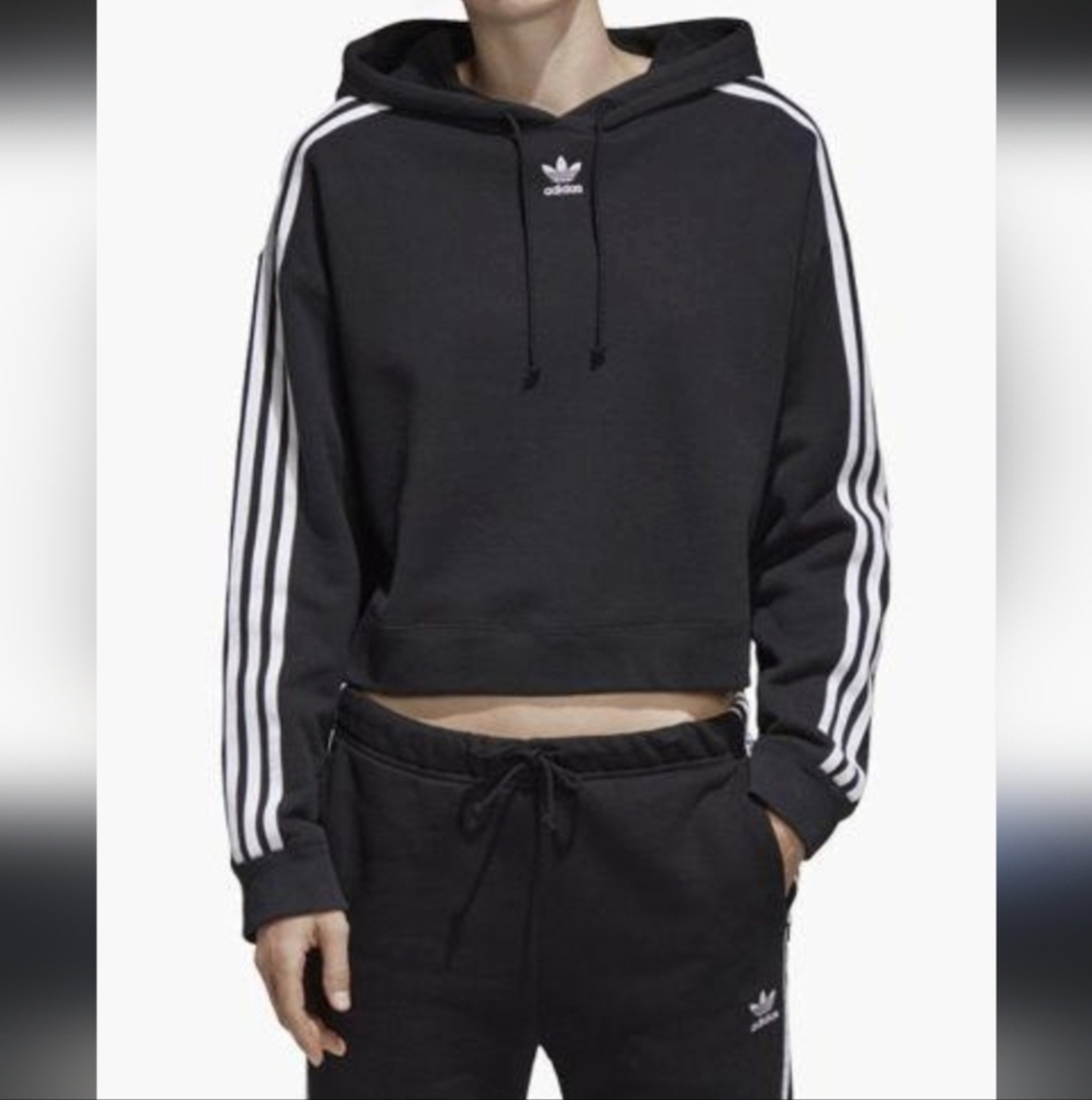 Adidas Cropped Classic Logo Hoodir XS